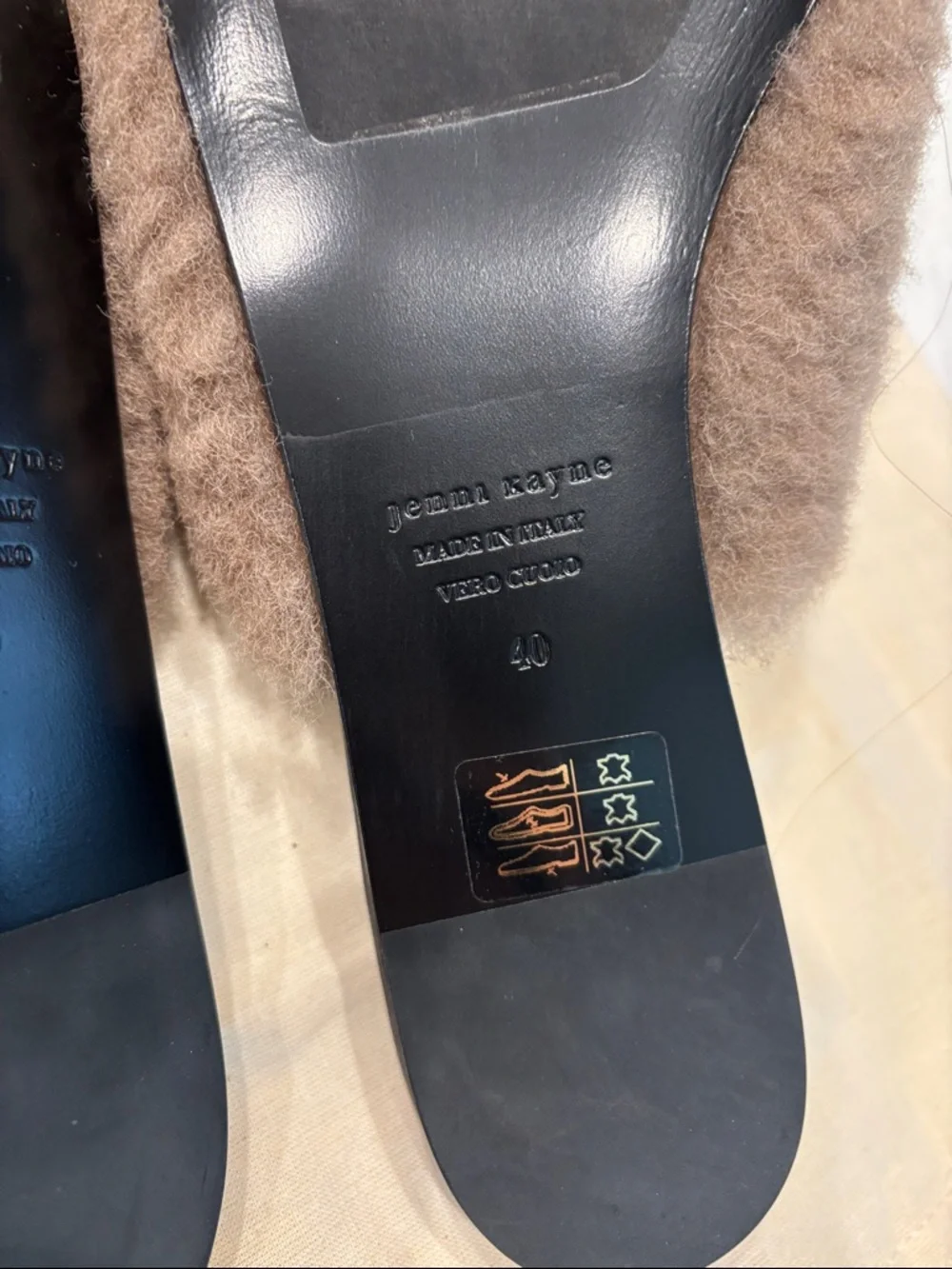 Jenni Kayne Shearling Mules in Taupe with Black Insole - Picture 3 of 4